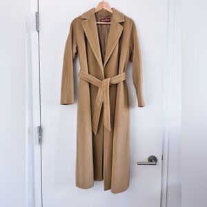 Authentic Max Mara Studio Loriana Wool Robe Coat Camel - Like New - Size IT42
